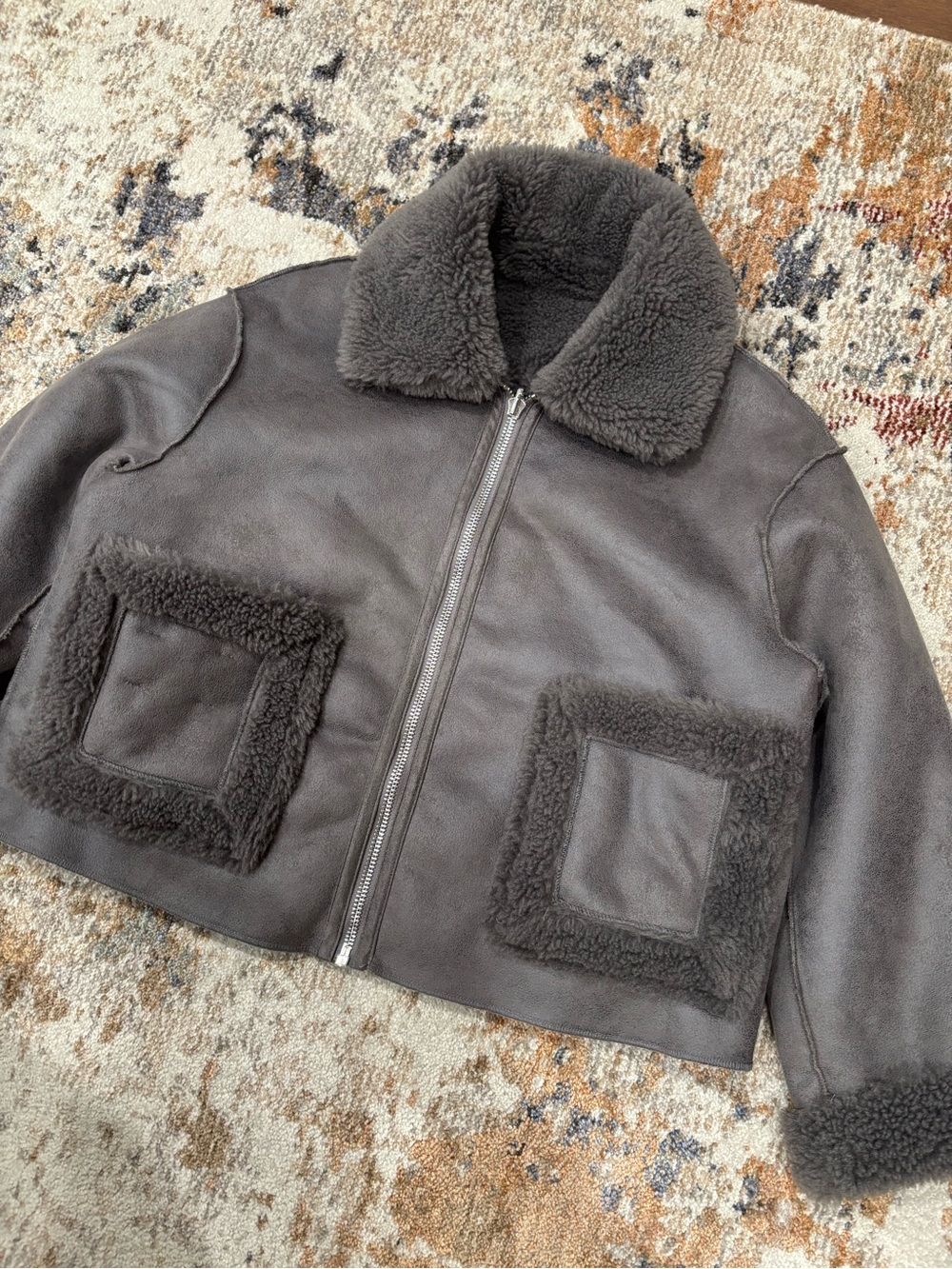 Jakke Vera Reversible Faux-Shearling Aviator Jacket